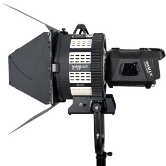 [1205] Nanlux Evoke 1200 (daylight) w/ Fresnel lens